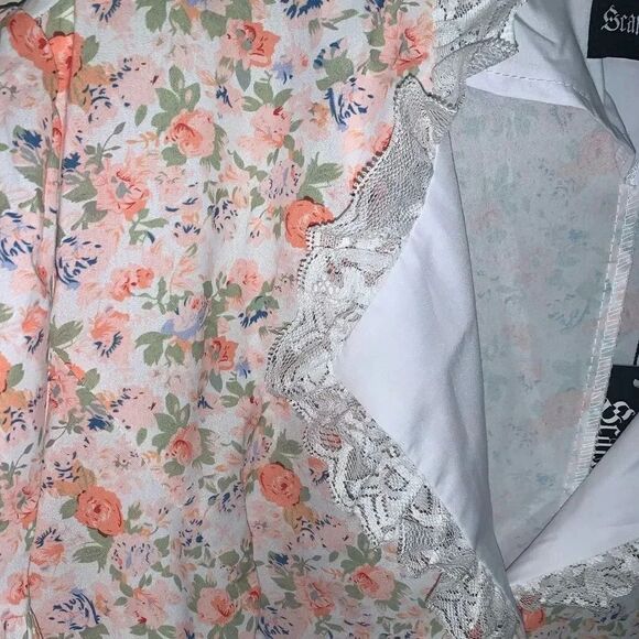 Scarlet Darkness floral lace trim maxi dress - Picture 2 of 5